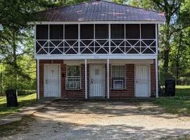HISTORIC HILL APARTMENTS (Duplex)
