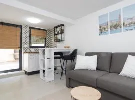 STUDIO TINA in centar with parking