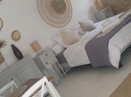 Chambre Lily, ubytovanie typu bed and breakfast v destinácii Parranquet