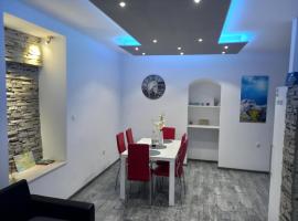 Apartment "M&M" free parking, hotel in Solin
