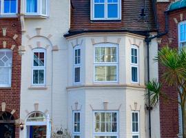 Knoll Guest House, hotel di Cromer