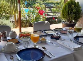 ApraHouseLoule Guesthouse, bed and breakfast en Loulé