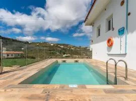 DejaBlue Villa rural con piscina entre mar y montaña