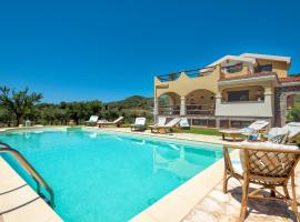Villa Saige , piscina ad uso esclusivo, con idromassaggio, holiday rental in Alghero