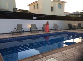 Villa millie Cyprus, hotel in Protaras