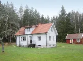 Beautiful Home In Mnsters With 2 Bedrooms