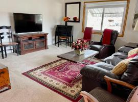 Heritage House-skiing Close,walk To Main St,roomy, hotel in Heber City