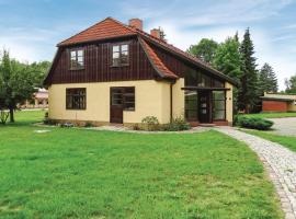 Lovely Home In Kuhlen Wendorf With Kitchen, holiday rental in Wendorf