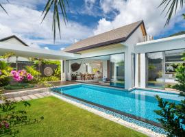 Blue Coral Luxury Villa, luksushotelli Phuket Townissa