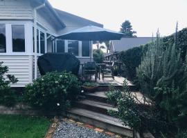 Serendipity Wharf Cottage, location près de la plage à Tairua