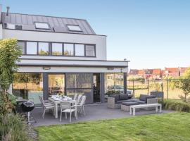 Amazing Home In Brugge With 4 Bedrooms And Wifi, hytte i Brugge