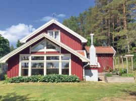2 Bedroom Stunning Home In Högsäter, hotel v destinaci Högsäter