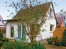 Awesome Home In Sundhagen Ot Tremt With Kitchen, vacation rental in Falkenhagen