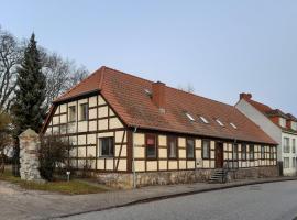 Awesome Home In Brssow With Kitchen – dom wakacyjny w mieście Löcknitz
