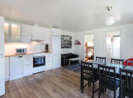 Beautiful Home In Löttorp With Wifi, ξενοδοχείο σε Löttorp