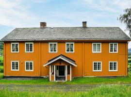 Amazing Home In stre Gausdal With Kitchen, къща тип котидж в Svingvoll