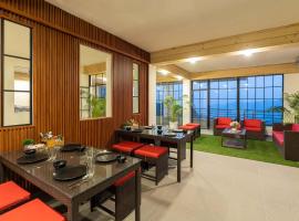 StayVista at Pristine Pines, holiday home in Kasauli