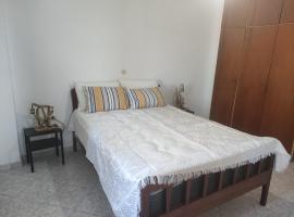 Despoina SEASIDE APARTMENT AGIOS KONSTANTINOS SAMOS, cheap hotel in Ágios Konstantínos