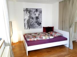 Gemütliche Einzimmerwohnung mit Parkgarage, apartment in Naturno