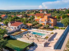 Apartments Vesna, hotel v destinaci Skradin