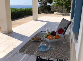 BAY VIEW STUDIO, holiday rental in Megas Yialos-Nites