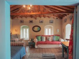 Vintage Stone-built Country Cottage in Richea, chalet i Koulouraíika