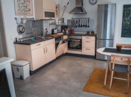 Ferienwohnung in Jülich, nähe Aachen & Köln, hôtel à Juliers près de : Parc Brückenkopf