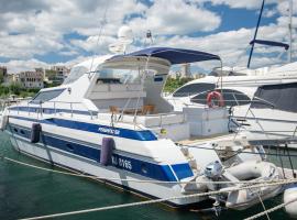 Hakuna Matata - Living a perfect life, Yacht Pershing 52, boat in Constanţa