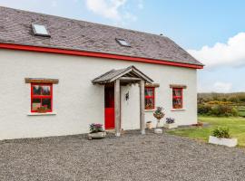 Cob Cottage, holiday rental in Tomhaggard