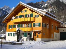 Ferienwohnung Stelzis, hotelli kohteessa Wald am Arlberg