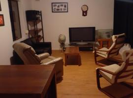 Cartledge Ave house accommodation Whyalla, apartment in Whyalla