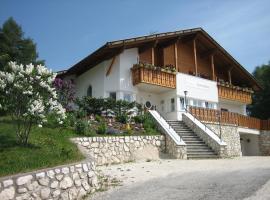 Garni Sonnegg, hotel near Panorama Platter, Petersberg