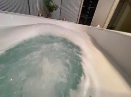 Chill Lux SPA Unit，北湖的度假住所