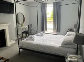 Antrobus Hotel