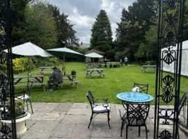 Antrobus Arms Hotel
