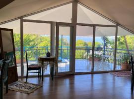 Nino's Veranda Apartment, appartement à Telavi