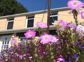 Habititabities, beach hotel in Tenby