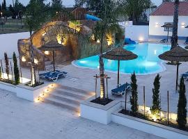 Casa Almeida, hotel sa bazenima u gradu Vimieiro