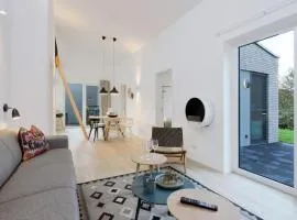 Beautiful Home In Lembruchdümmer See