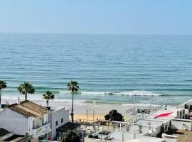 On The BEACH Stunning Apartment Albufeira Olhos de Água