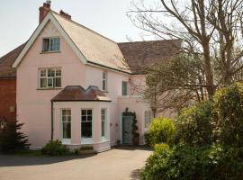 St Katharine's House, bed & breakfast σε Milford Haven
