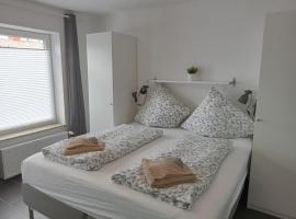 Ferienhaus am Binnenhafen, Hotel in Emden