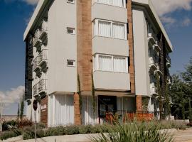 Augusta Centro Hotel，位于卡内拉的酒店