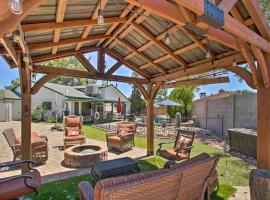 Charming Mesa Abode Near Golf and Attractions!, vacation home in Mesa