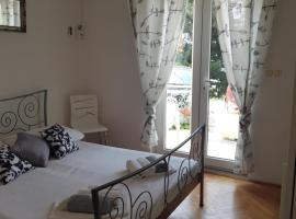 Apartments Joko, hotel di Omiš