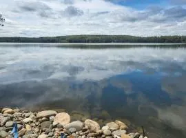 Crescent Lakehouse - Surf, Ski and Serenity