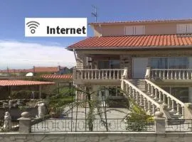Room solo - Villa Ribeiro On Way to Santiago with Secure Bike Garage - Esposende