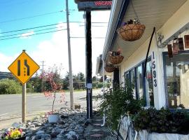 Economy Inn, hotel cerca de Umpqua Lighthouse, Reedsport