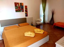 Room in Guest room - Spend little and enjoy Sicily, pansion sa uslugom doručka u gradu Kalatabijano