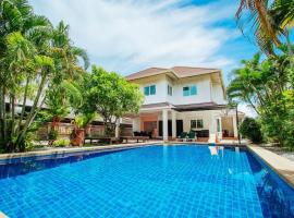 PRIVATE RESIDENCE HOSTED by Sasithorn, ξενοδοχείο κοντά σε Σταθμός Τρένου Pattaya, Nong Prue